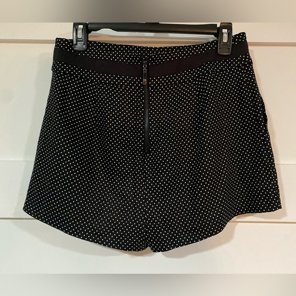BeBe black & white poka dot shorts M - Picture 2 of 6